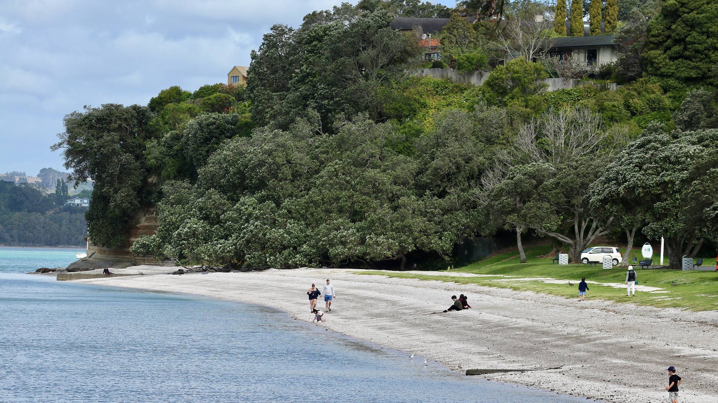 Evan Davies — Howick & the Eastern Beaches — Howick, Bucklands Beach, Eastern Beach, Half Moon Bay, Cockle Bay, Mellons Bay & Golflands